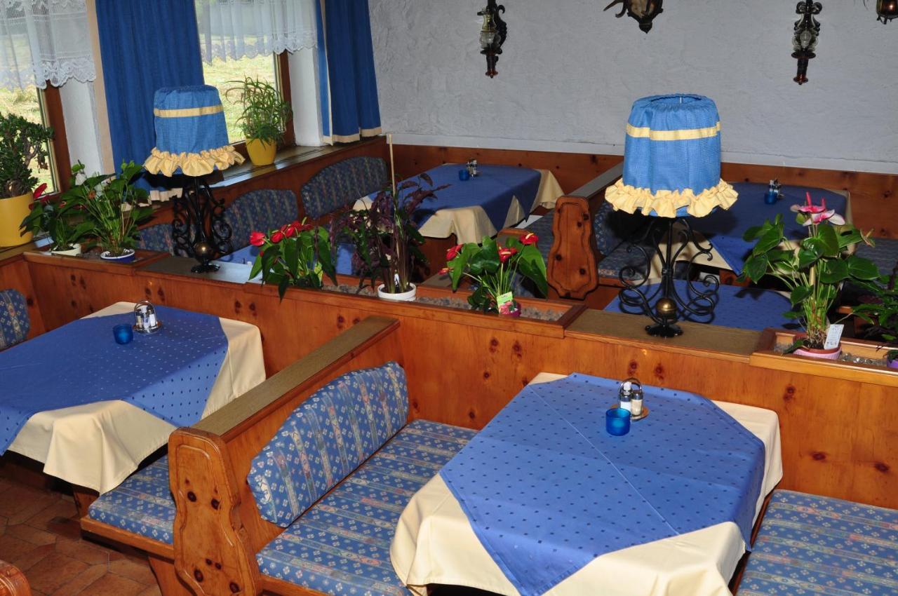 Hotel Zum Hirschen ลอยทัช ภายนอก รูปภาพ