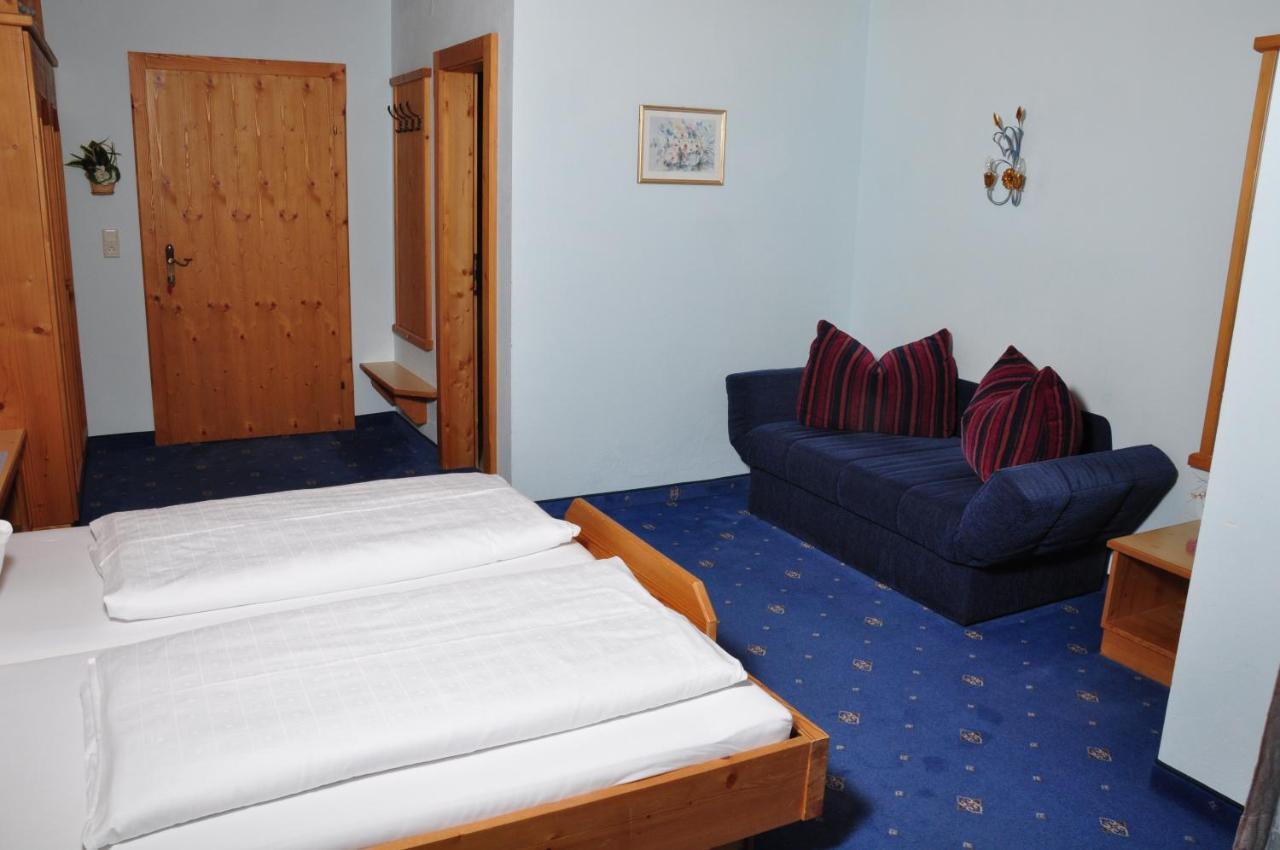 Hotel Zum Hirschen ลอยทัช ห้อง รูปภาพ