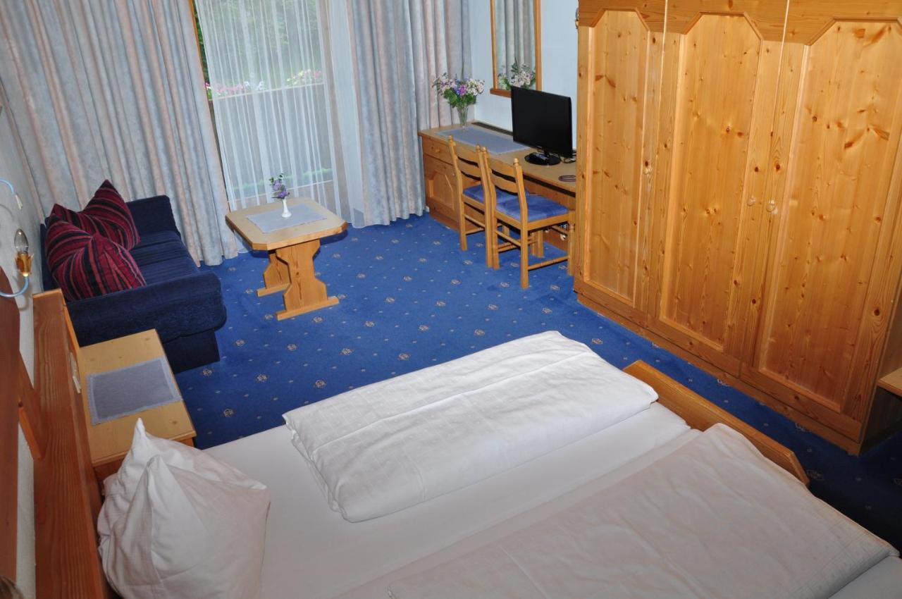 Hotel Zum Hirschen ลอยทัช ห้อง รูปภาพ